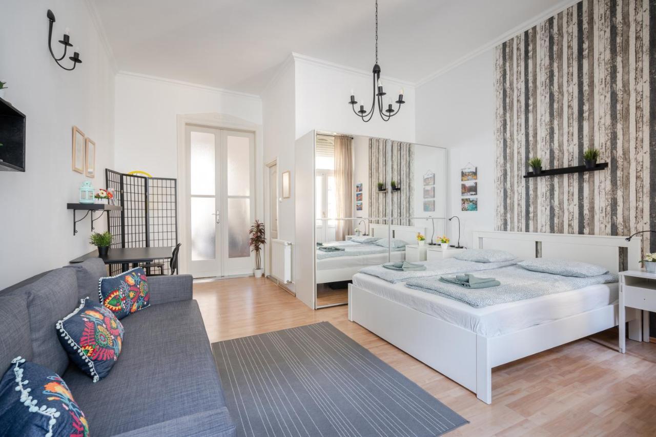 K10 - Kazinczy Street Heritage Suite - Best Location By Bqa Budapest Exterior foto