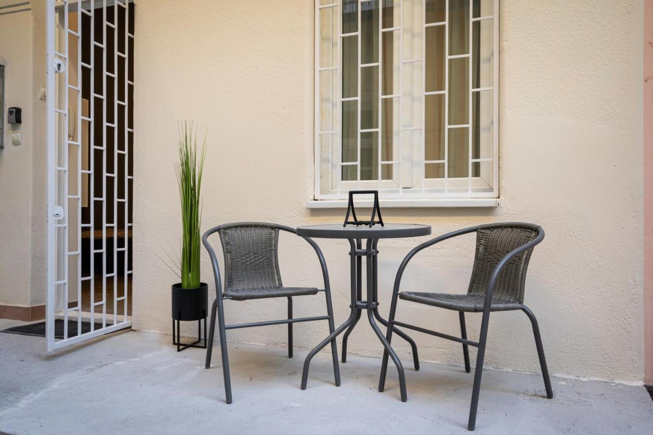 K10 - Kazinczy Street Heritage Suite - Best Location By Bqa Budapest Exterior foto